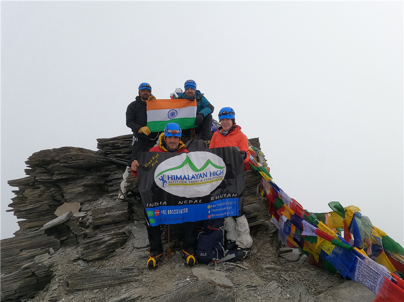  Kang Yatse and Himalayan High: Our History and Emotional Bond with This Majestic Peak 