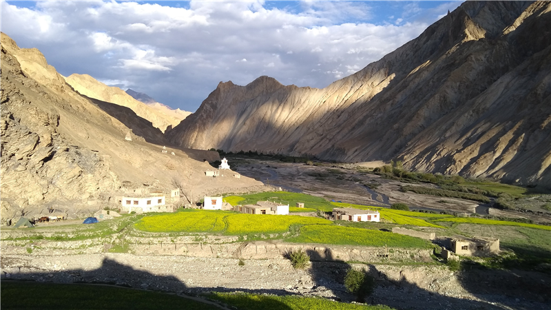  Journey Through the Epic Markha Valley: The Gateway to Kang Yatse 