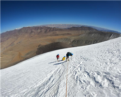 kang-yatse-2-peak-climbing-expedition_kang-yatse-2-peak-climbing-expedition-gopr1120.jpg