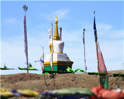 sandakphu-phalut-trek_sandakphu-phalut-trek-chorten-in-kalipokhari.jpg