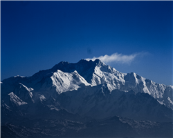 sandakphu-phalut-trek_sandakphu-phalut-trek-the-mighty-kanchenjunga.jpg