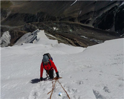 kang-yatse-1-climbing-expedition_kang-yatse-1-climbing-expedition-on-to-the-summit-ridge-ky1.jpg