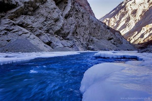OrgBrandingNameForAlbumImages - Chadar - The Frozen River Trek Description3