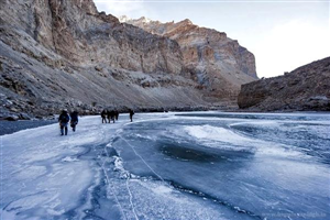 OrgBrandingNameForAlbumImages - Chadar - The Frozen River Trek Description7